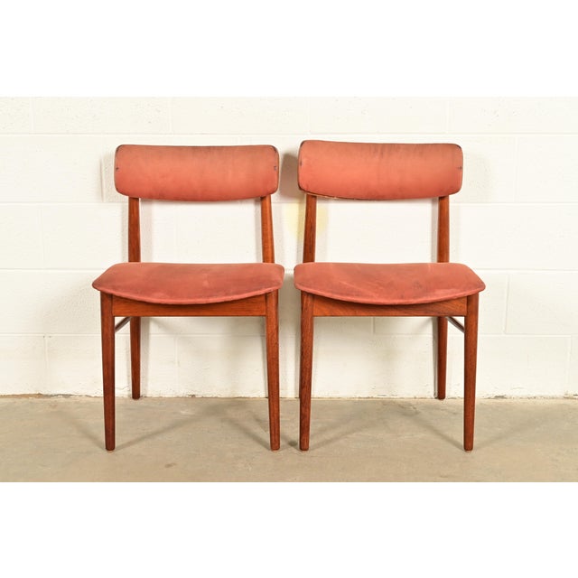Mid-Century Modern Finn Juhl Style Danish Modern Sculpted Teak Side Chairs or Dining Chairs, Pair For Sale - Image 3 of 14