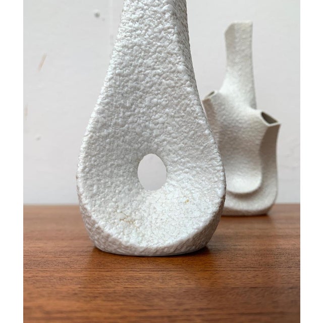 Mid-Century German White Sculptural Op Art Vases by Peter Müller for Sgrafo Modern, 1960s, Set of 6 For Sale - Image 17 of 18