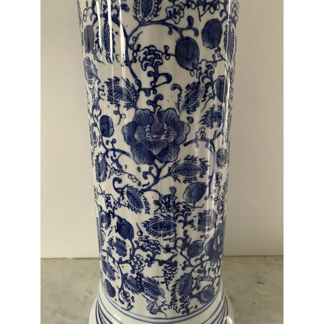 Chinoiserie Blue and White Porcelain Garden Stool For Sale In South Bend - Image 6 of 10