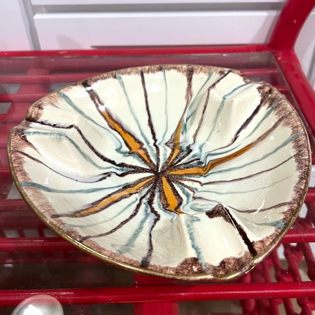 Off-white Mid-Century Modern Starburst German Catchall For Sale - Image 8 of 8