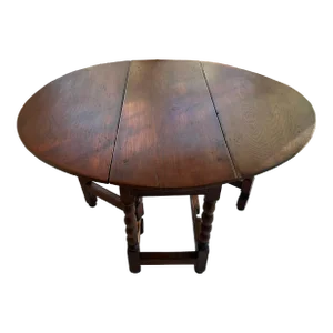 Antique 18th Century English George III Chestnut & Oak Wood Gate Leg Table