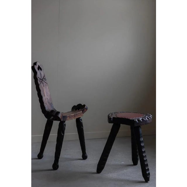 Gold French Wabi Sabi Wooden Carved Tripod Chair, 1890s For Sale - Image 8 of 10