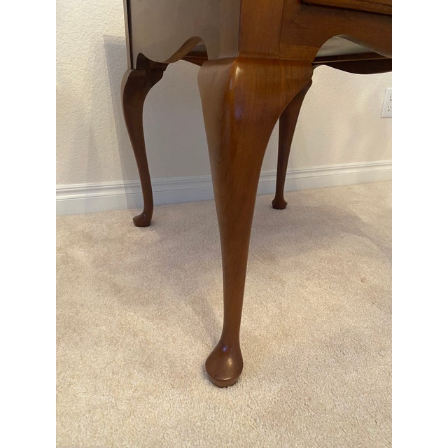 Ethan Allen Georgian Court Cherry Rectangular End Table Late 20th Century Excellent Condition For Sale - Image 9 of 11