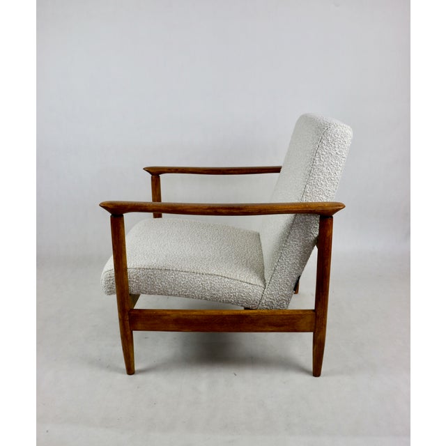Cream GFM-142 Chair in White Ivory Boucle by Edmund Homa, 1970s For Sale - Image 8 of 12
