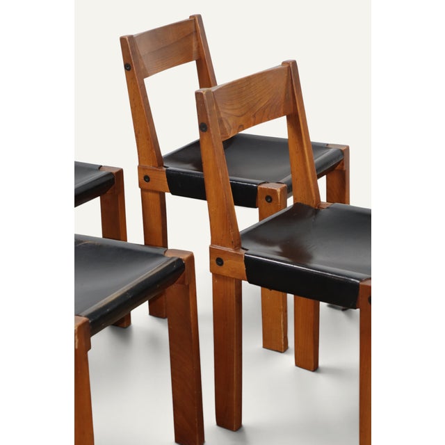 Vintage S24 Chairs in Elm and Black Leather by Pierre Chapo, 1970, Set of 4 For Sale - Image 9 of 18