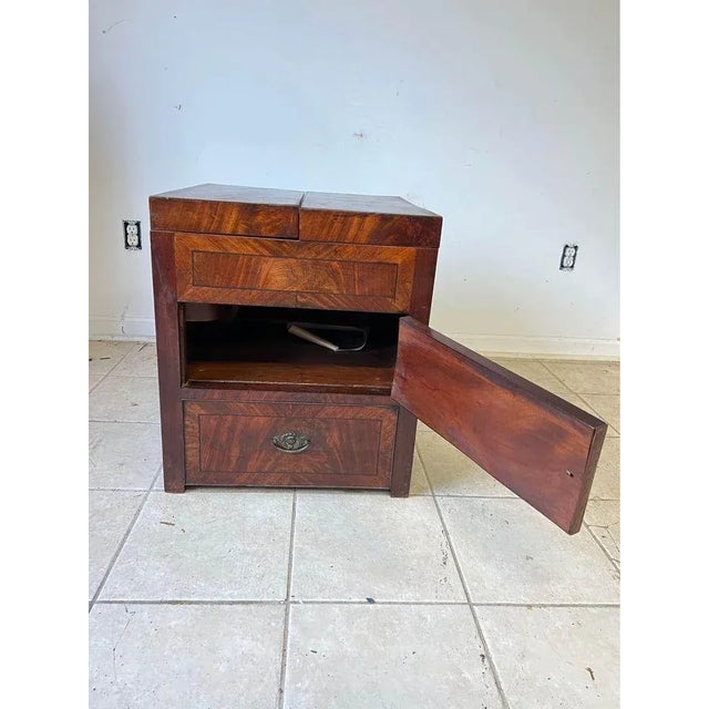 Early 19th Century George III Style Flame Mahogany Inlaid Side Cabinet - Side Chest For Sale In Washington DC - Image 6 of 11