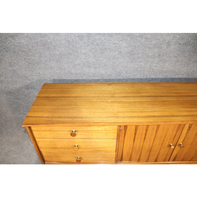 Mid 20th Century Mid-Century Lane Dresser w/ Inlay, Attributed For Sale In Philadelphia - Image 6 of 9