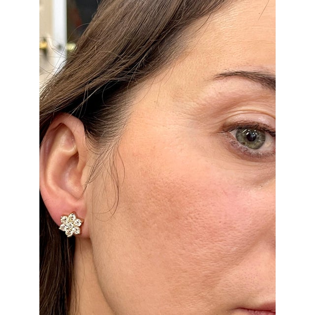 2.80 Carat 7 Diamond Floral Cluster Flower Stud Earrings in 14 Karat Yellow Gold For Sale - Image 12 of 18
