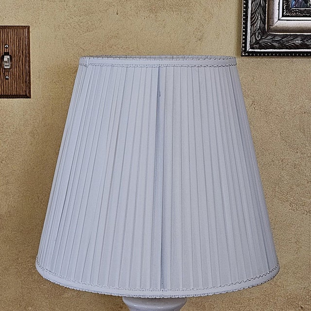 Paul Hanson Vintage Paul Hanson White Porcelain Table Lamp on Brass Pagoda Base, Usa For Sale - Image 4 of 18