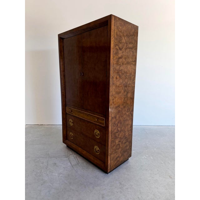 Vintage 1970’s Mastercraft Attributed Burlwood Armoire Cabinet With Etched Brass For Sale In Tampa - Image 6 of 12