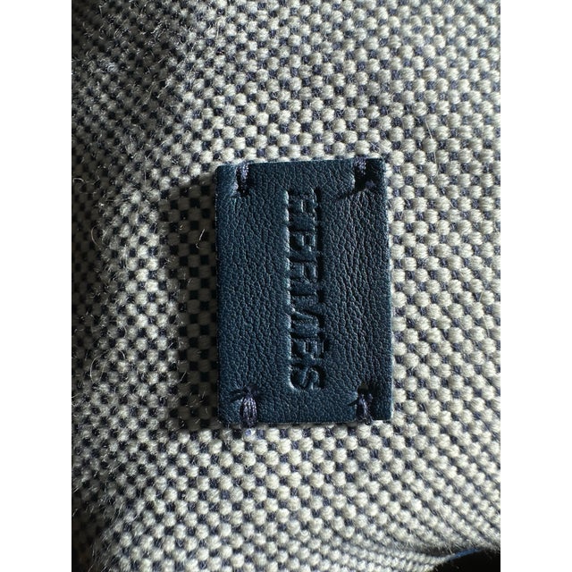 Hermès Casaque Graphic Cushions With Silk Twill Details – Set of 2 (55 × 35 Cm) For Sale - Image 12 of 14