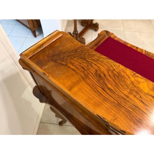 Late Biedermeier Ladies Secretaire Desk in Walnut For Sale - Image 15 of 18