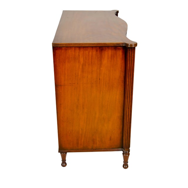 Early 19th Century Regency Mahogany Serpentine Chest of Drawers For Sale - Image 5 of 13