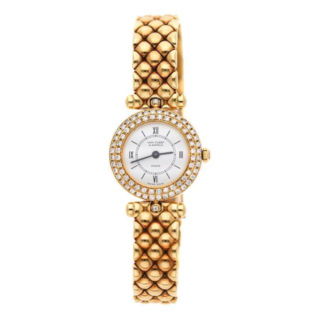 Mid 20th Century Van Cleef & Arpels Paris Classique 18k Gold Diamond Bezel Ladies Watch For Sale