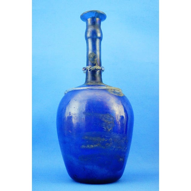 1960s Cobalt Blue Scavo Glass Bottle Vase attributed to Mario Pinzon for Seguso, Italy, 1960s For Sale - Image 5 of 17