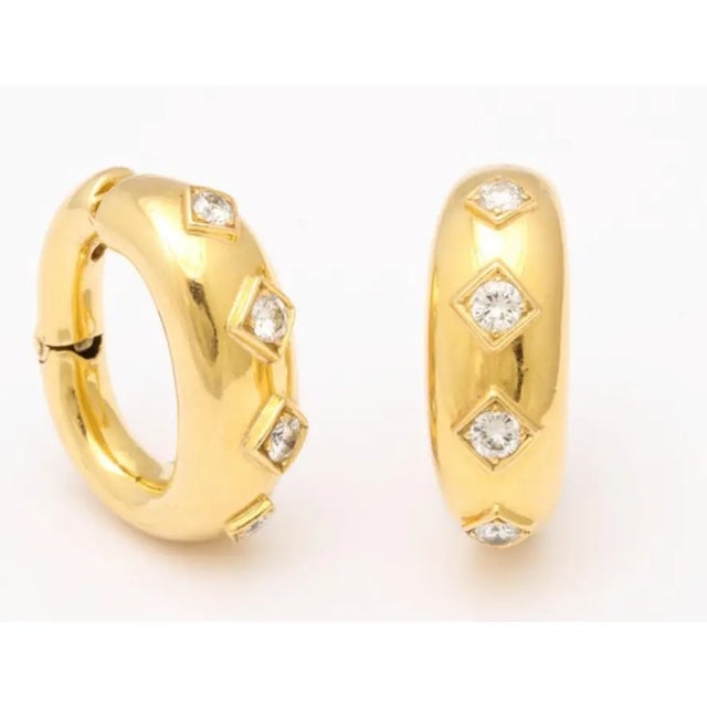 Transparent David Webb Gold and Diamond Clip-on With Post Earrings - A Pair of 2 For Sale - Image 8 of 10