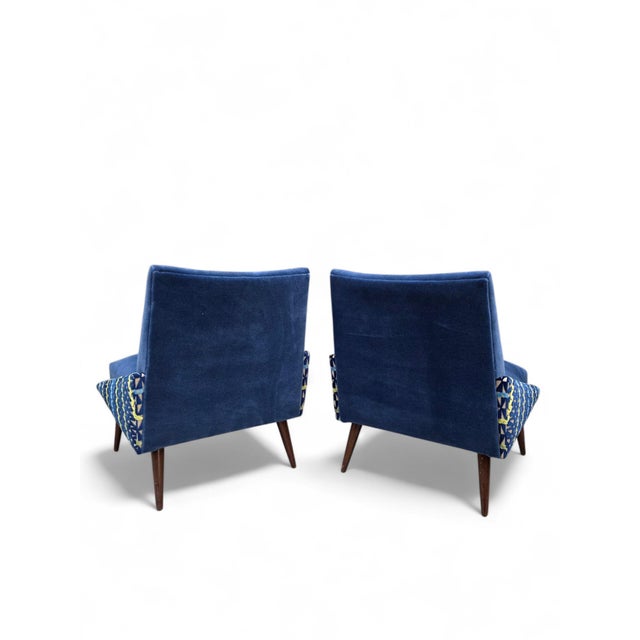 Mid 20th Century Mid 20th Century Slipper Chairs by Kroehler With Walnut Base, Newly Reupholstered – Pair For Sale - Image 5 of 7