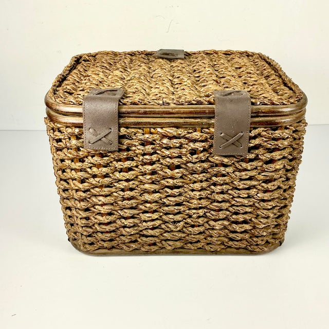 1980s Vintage Boho Chic Arts & Crafts Coastal Woven Jute Wicker & Bentwood Storage Lidded Basket For Sale - Image 10 of 15