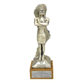 Vintage 1960s Popai Oma Store Display Award Trophy Native American Chief Figure For Sale