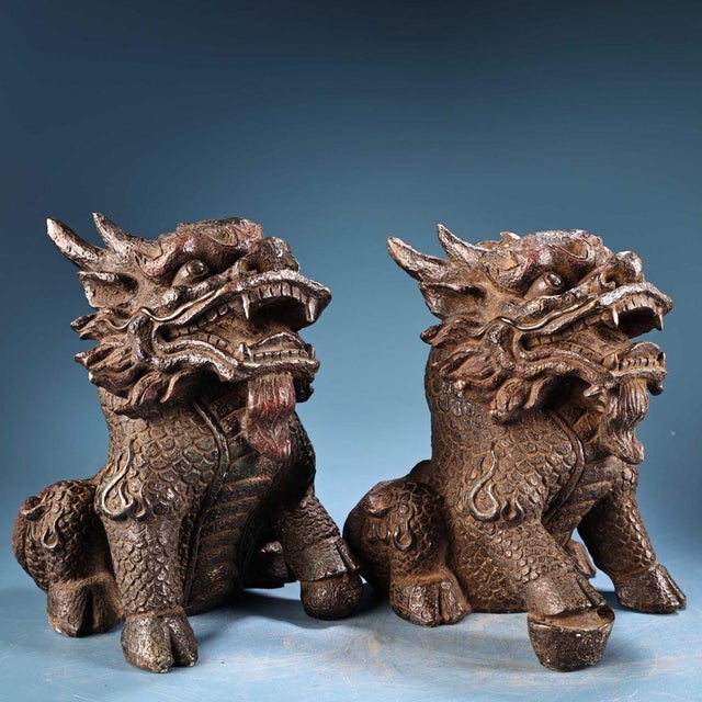 Late 19th Century Pair of Painted Bronze Qilin Figurines, 10000g Total, Mythical Beasts For Sale In Los Angeles - Image 6 of 9