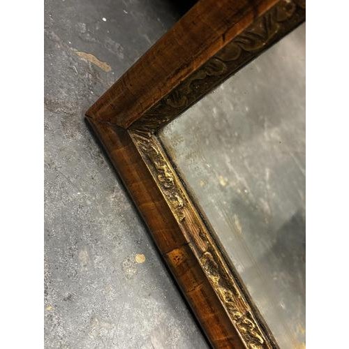 Early Georgian Walnut Wall Mirror For Sale - Image 8 of 15