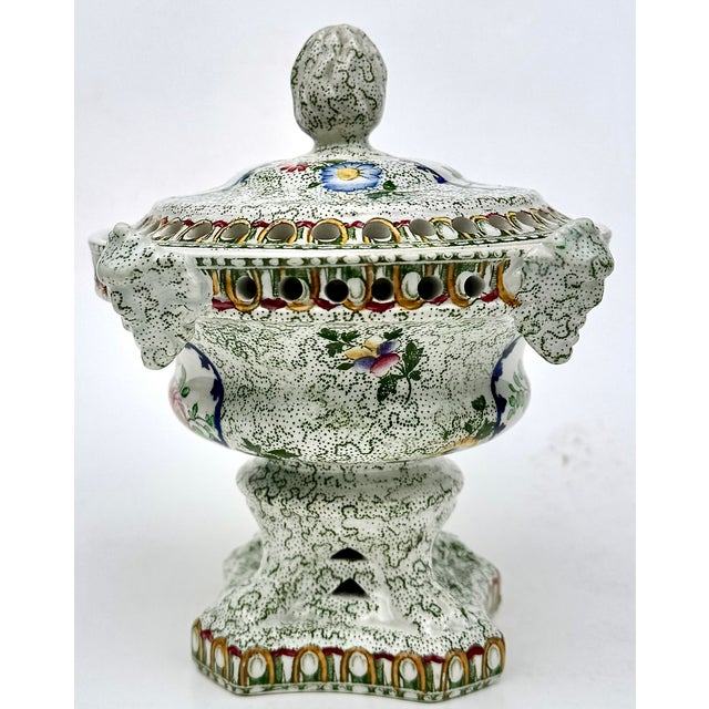 Spode Copeland Spode Chintz Botanical Potpourri Vase Covered Urn, England Circa 1891 For Sale - Image 4 of 12