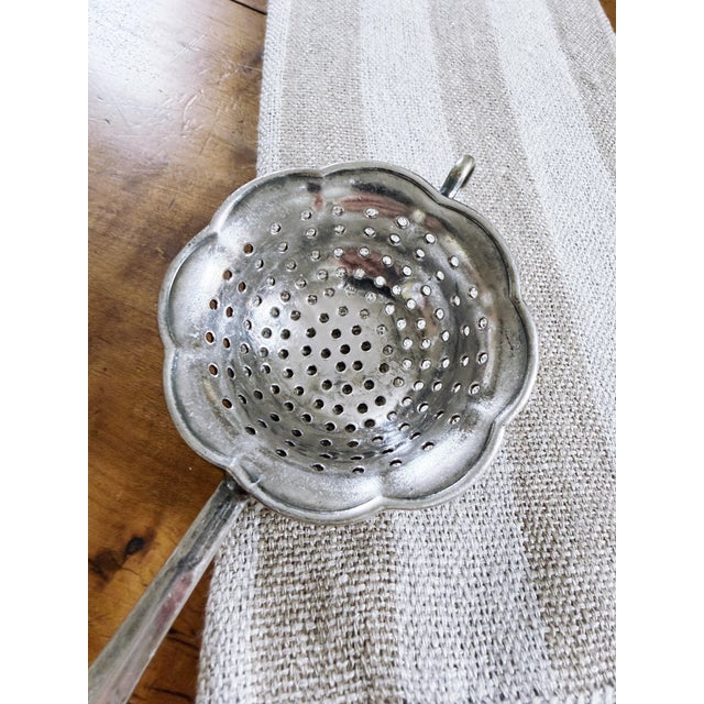 1910s 1920s Silver Plated Tea Strainer From Hong Kong & Shanghai Hotels For Sale - Image 5 of 6
