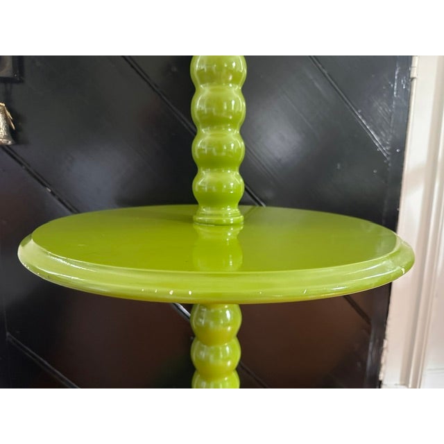 1970s Vintage Pop Art Lime Green Spindle Floor Lamp With Integrated Tray Table For Sale - Image 4 of 6