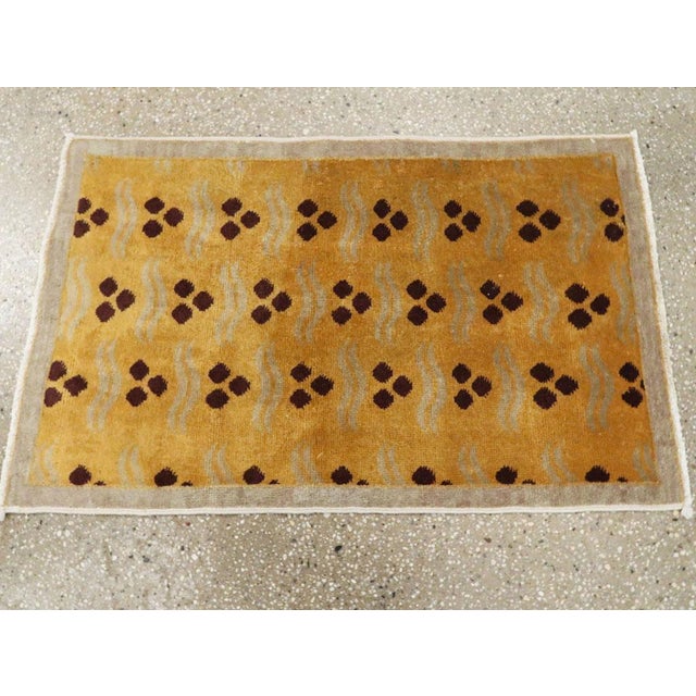 Galerie Shabab Collection Mid-20th Century Turkish Anatolian Deco Throw Rug For Sale - Image 4 of 7