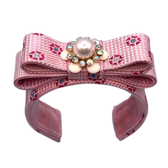 Vintage finds exclusively ours. Join us for our first collaboration with celebrated Australian artist Liz Wild as we...