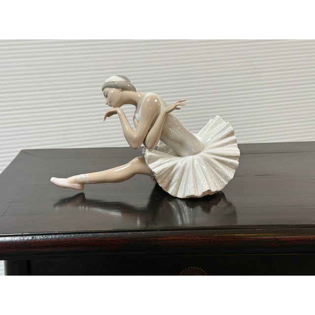 Vincente Martinez for Lladró Death of a Swan Porcelain Figurine, Signed For Sale - Image 9 of 12