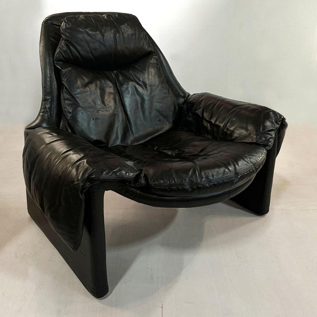 1960s Set of P60 Lounge Chair and Ottoman in Black Leather attributed to Vittorio Introini for Saporiti, 1962 For Sale - Image 5 of 9