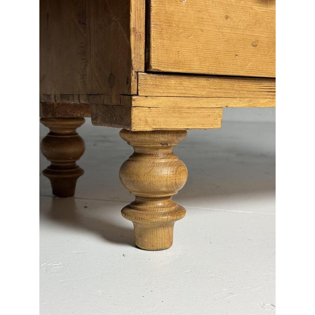 Antique English Chest of Drawers, 1800s For Sale - Image 9 of 17