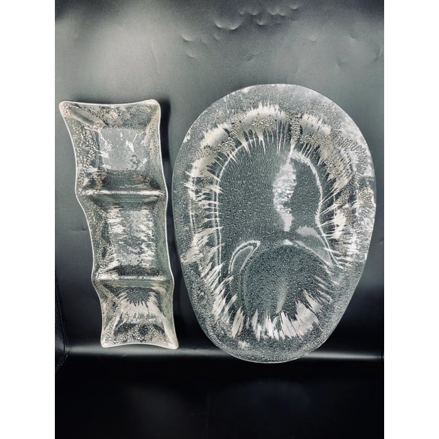 Glass Vintage Dorothy Thorpe Silver “Atomic Splash” Indented Oblong Serving Platter and Corresponding Elongated Server- 2 Pieces For Sale - Image 7 of 13