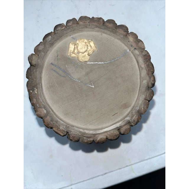 Chestnut Antique Villeroy & Boch Mettlach Trompe L’Oeil Cigar Spill Vase, C. 1844–1860 For Sale - Image 8 of 9