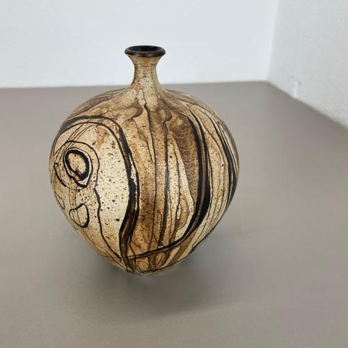 Brown Abstract Ceramic Studio Pottery Vase from Gerhard Liebenthron, Germany, 1980s For Sale - Image 8 of 15
