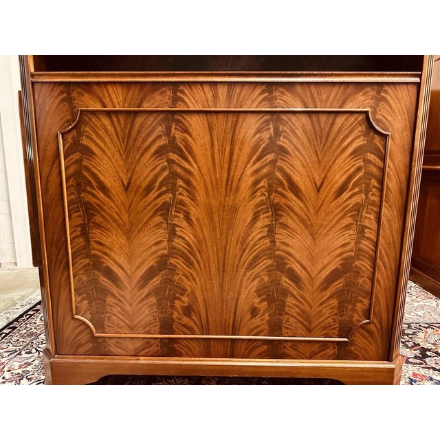 Brown Vintage English Bar with Bar Stools, Set of 4 For Sale - Image 8 of 18