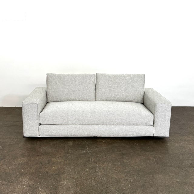 Contemporary Minotti Hamilton Loveseat For Sale - Image 3 of 7