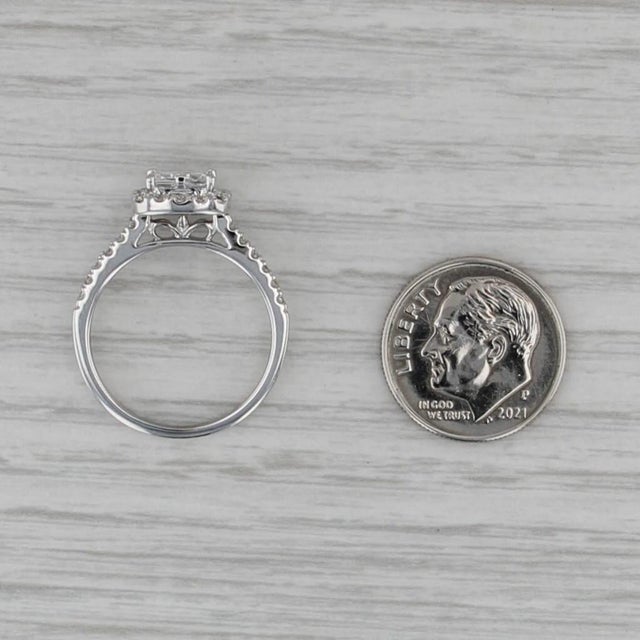 Modern 0.89ctw Diamond Princess Halo Engagement Ring 14k White Gold Size 7 For Sale - Image 3 of 8