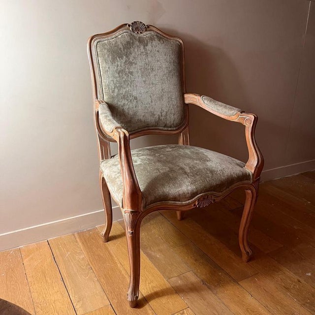 Textile Vintage Chair in the style of Louis XV For Sale - Image 7 of 7