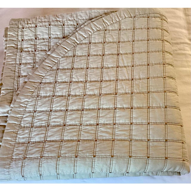 2020s Dea Luxury Minerva Queen Coverlet. For Sale - Image 5 of 11
