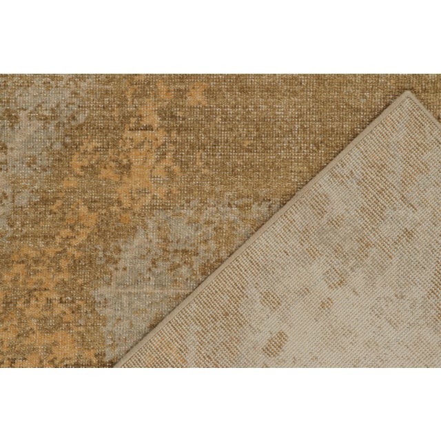 Textile Rug & Kilim’s Distressed Style Abstract Rug in Gold For Sale - Image 7 of 7
