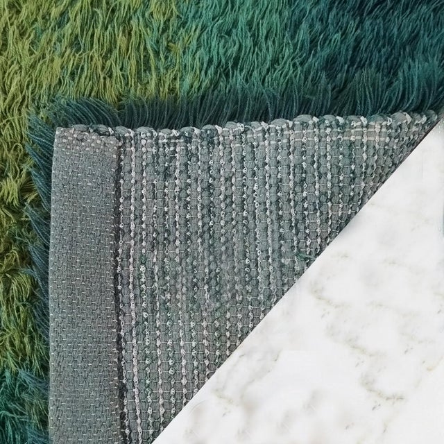 Forest Green Mid-Century Modern Geometric Op-Art Homage to the Square Shag Rug, 1970s For Sale - Image 8 of 9