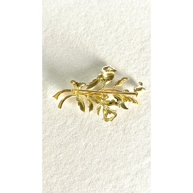 2020s Mid-Century Vintage Platinum and 18k Yellow Gold Diamond Brooch For Sale - Image 5 of 6
