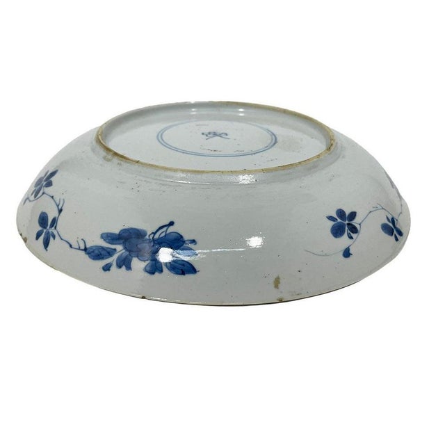 Qing Dynasty Kangxi Blue and White Dish For Sale - Image 5 of 12