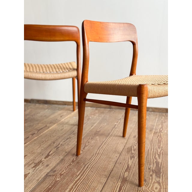 Mid-Century Danish Model 75 Dining Chairs in Teak by Niels Møller for J.L. Møllers, 1950s, Set of 4 For Sale - Image 12 of 15