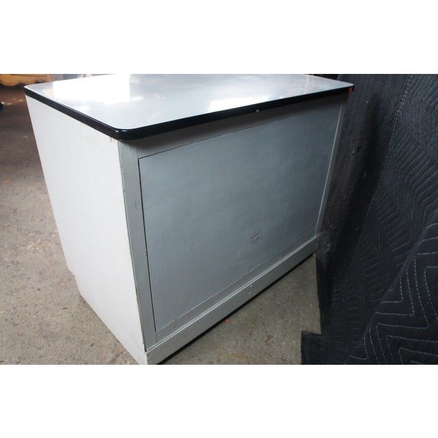 Mid 20th Century Hoosier Farmhouse Enameled Kitchen Bakers Cabinet Cupboard 39" For Sale - Image 13 of 14