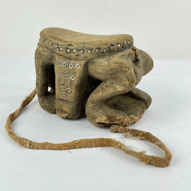 Early 20th Century Tabwa Figural Stool with Strap For Sale - Image 4 of 8