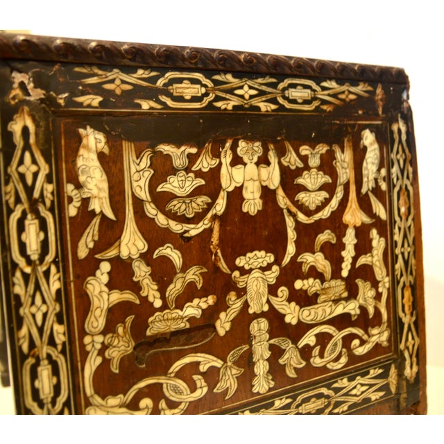 17th Century Spanish Colonial Marquetry Varqueno Table Cabinet For Sale In Los Angeles - Image 6 of 9