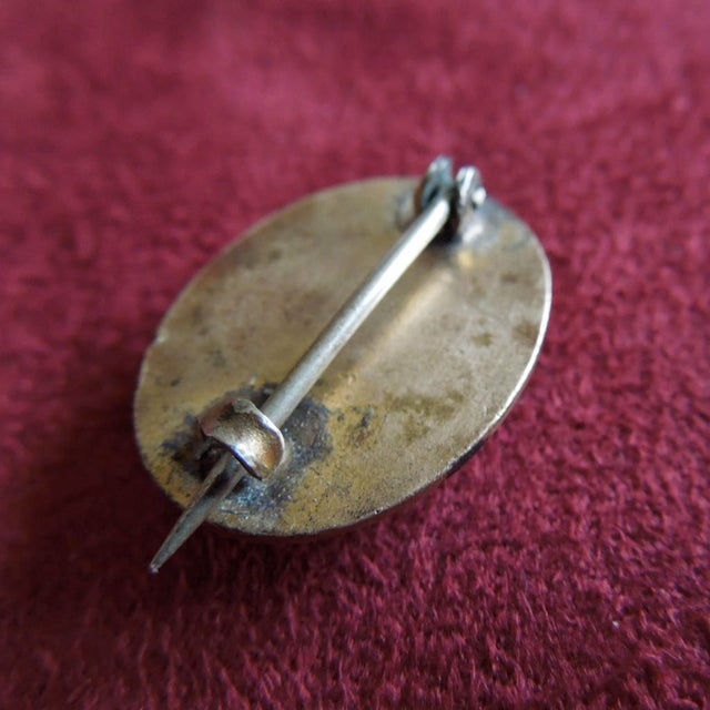 Antique Gold Art Nouveau Oval Lady Lapel Pin With Bow For Sale - Image 10 of 11